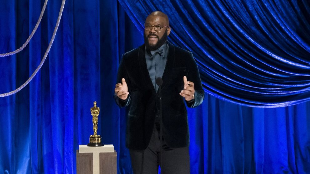 Tyler Perry Slammed for RACIST Speech at Oscar for Support Police Brutality